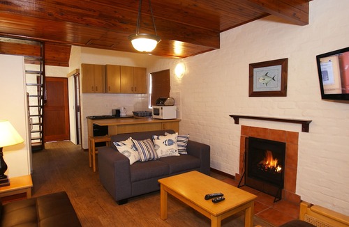 Sedgefield Apartment | Pine Lake Marina