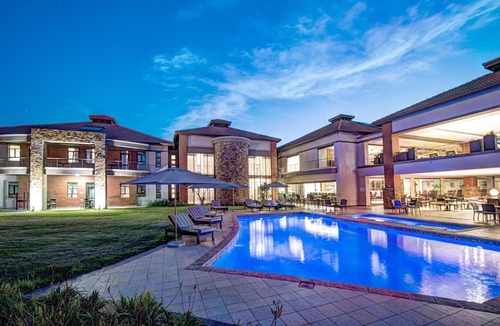Boshoek Hotel | The Royal Marang Hotel