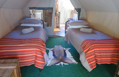 Paterson Cabin | Quatermain's 1920's Safari Camp - Amakhala Game Reserve