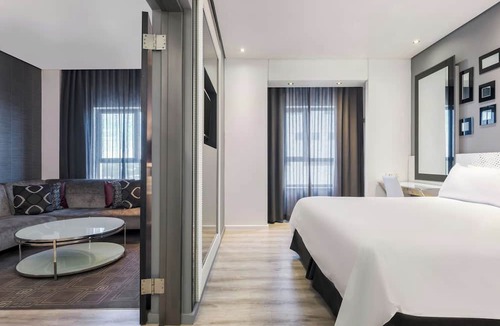 Pretoria Hotel | Protea Hotel Fire & Ice by Marriott Pretoria Menlyn