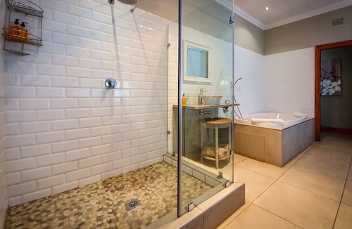 Schoemanshoek House | Berluda Farmhouse & Cottages