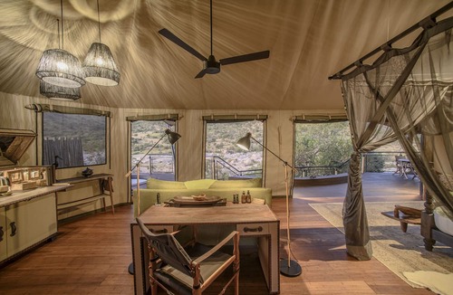 Ulundi Cabin | Madwaleni River Lodge - Babanango Game Reserve