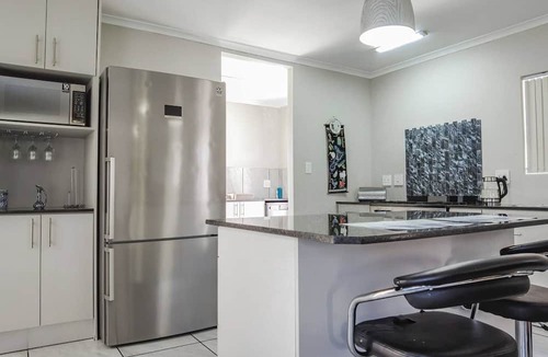 Mykonos House | La Protea Langebaan Coastal Escape 3 Bed 2 Bath