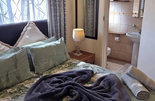 Southport Apartment | Aloe Self Catering Two Bedroom Apartment Open Plan