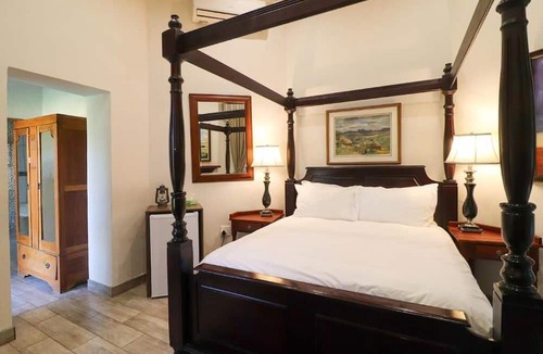 Ficksburg House | Victoria House