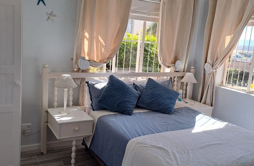 Wavecrest House | BayView Guest House