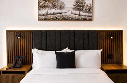 Greater Johannesburg Metropolitan Area Hotel | Regent Heights Hotel
