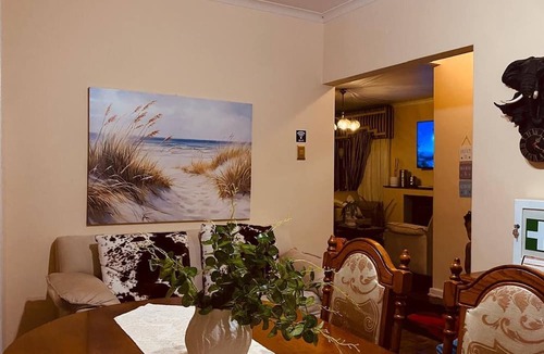 Pinetown House | Charming 3-bedroom House Rental in Pinetown, South Africa