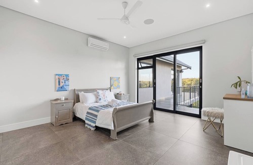 Umhlali Beach House | Coral House - Staynest Guesthouse