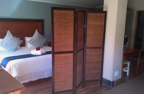Lanseria House | La Vue Guest Lodge and Function Venue