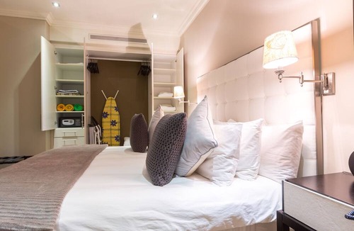 Green Point Hotel | Unit Number 318 Cape Royale Luxury Apartments