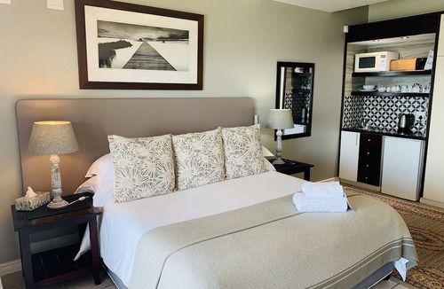 Brenton-on-Sea House | Brenton On Rocks Luxury Guest House