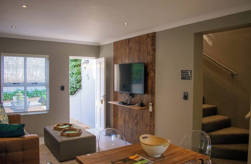 Somerset West Hotel | Silver Forest Boutique Hotel, Spa, Restaurant & Bar