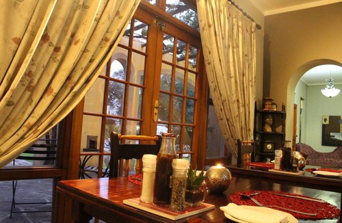 Beaufort West House | 17 on Bird Guest House