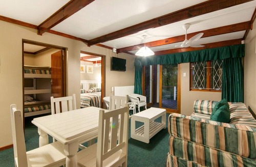 Port Elizabeth Hotel | Pine Lodge Resort