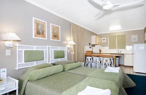 Port Elizabeth Hotel | Pine Lodge Resort
