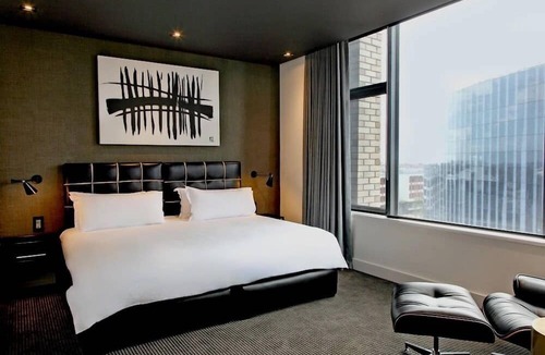 Century City Hotel | Century City Hotel Urban Square