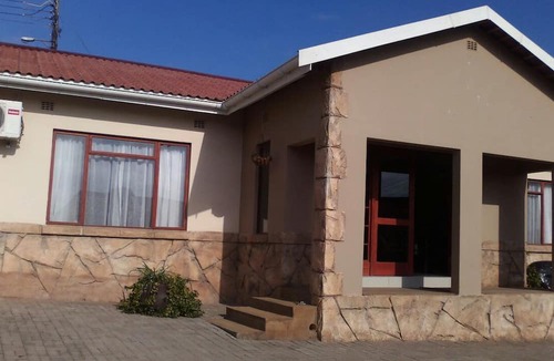 Umtata Bed & Breakfast | Big Five Guest House