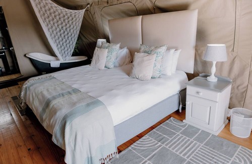 Oudtshoorn House | Chandelier Game Lodge