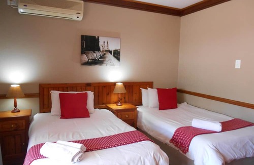 Westdene Hotel | Oakwood Lodge
