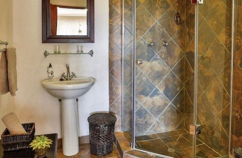 Beaufort West House | Olive Grove Guest Farm