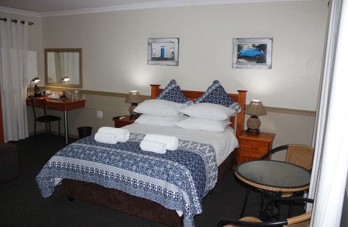 Victoria Bay House | Victoria Heights B and B