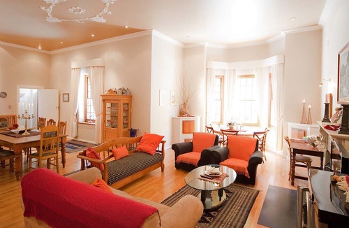 Robertson House | GUBAS DE HOEK meet eat sleep