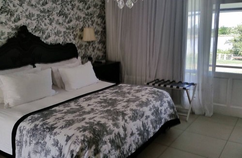 Mohokare Bed & Breakfast | La Riviera Guesthouse
