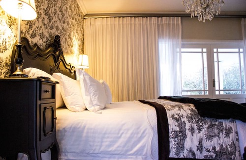 Mohokare Bed & Breakfast | La Riviera Guesthouse