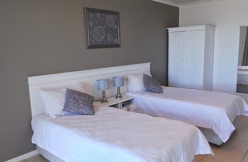 Summerstrand Hotel | The Chapman Hotel & Conference Centre