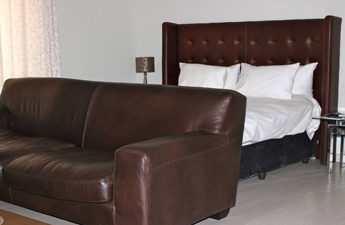 Moses Kotane Bed & Breakfast | Mogwase Bed and Breakfast