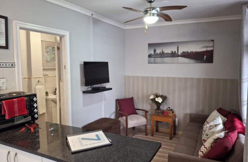 Pietermaritzburg Hotel | 7 on Oakleigh
