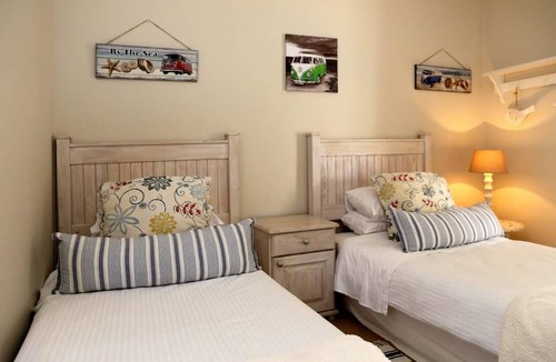 Westbrook Hotel | Acacia Crescent Seaview Manor