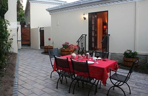 Somerset West House | Blaauwheim Guest House