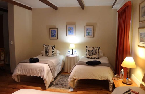 Steytlerville House | Steytlerville Villa Guest House