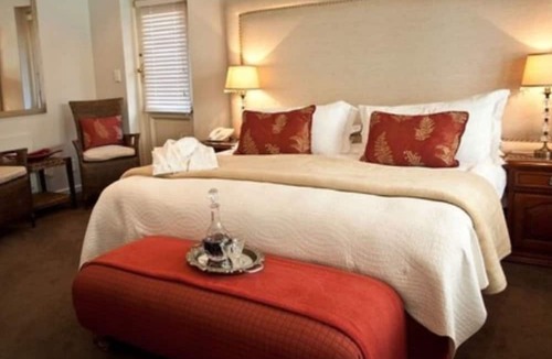 Newlands House | Fernwood Manor
