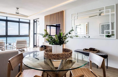 Mouille Point Apartment | Magical Apartment w/Uninterrupted Ocean Views (Mouille Views)