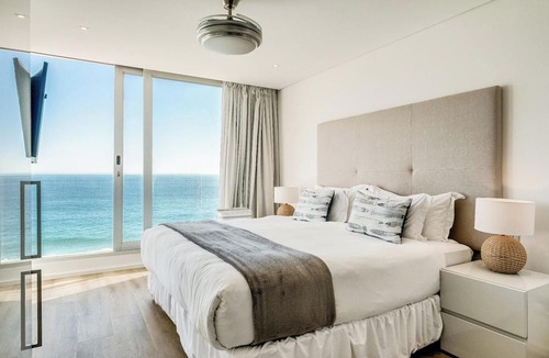 Clifton Apartment | Clifton Apartment on the Waters Edge (Ocean Breeze)
