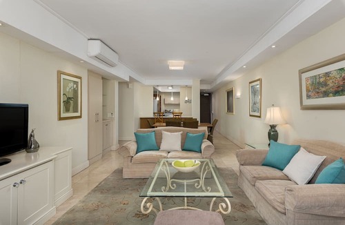 Victoria and Alfred Waterfront Apartment | Leisure Living on the Canals