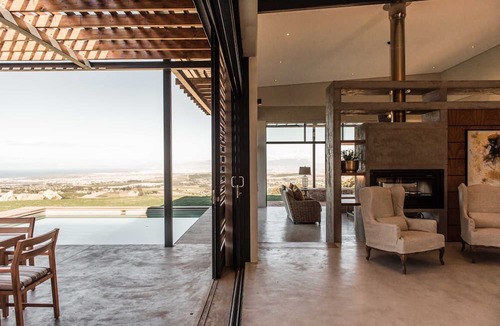 Stellenbosch Villa | Taaibosch