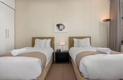 Cape Town City Centre Apartment | Modern & Open 2BR with Table Mountain & Lions Head Views