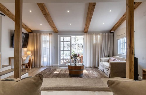 Stellenbosch Apartment | Sunset Farm Stellenbosch
