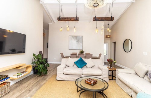 Stellenbosch Apartment | Sunset Farm Stellenbosch