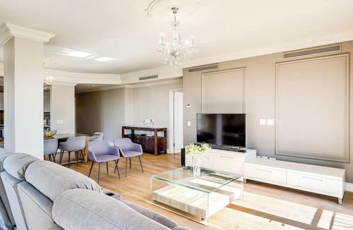 Green Point Apartment | Green Point Apartment walking Distance to Stadium (407 Royal)