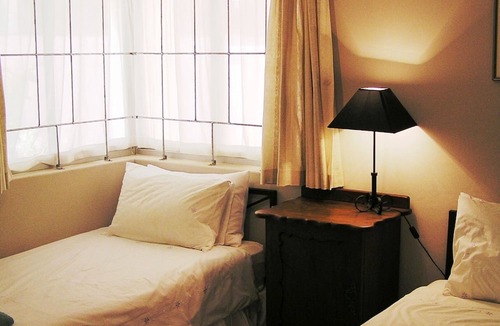 Strand Villa | Beach front house in private estate overlooking the sea and mountains