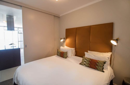 Camps Bay Apartment | Camps Bay One Bedroom apartment - The Crystal