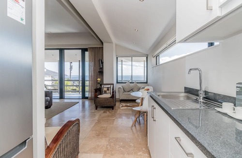 Camps Bay Apartment | 51 On Camps Bay