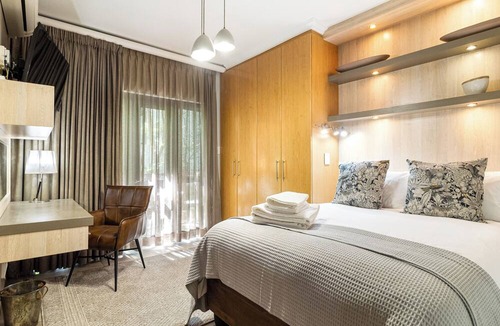 Stellenbosch Central Apartment | Super Cute Apartment in most loved Church Street - walk to restaurants