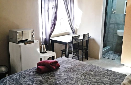 Upington Apartment | Ambiente Budget Accommodation
