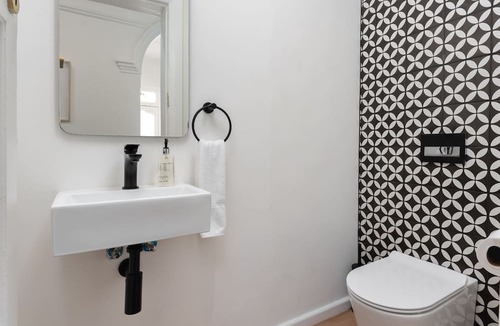 Green Point Apartment | Designer Pool Villa | Tranquil Green Point Oasis